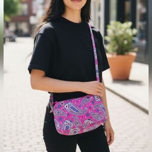 Vera Bradley Vibrant Pink Paisley Quilted Women's Bag